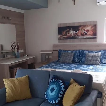 Sea View Beachfront *