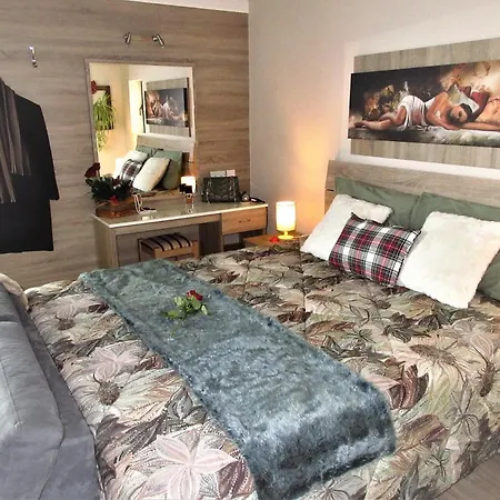 Sea View Beachfront Apartamento *