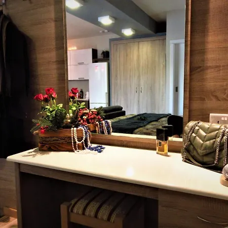 Sea View Beachfront Apartamento