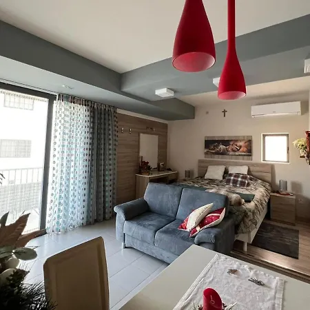 Sea View Beachfront Apartamento Marsalforn