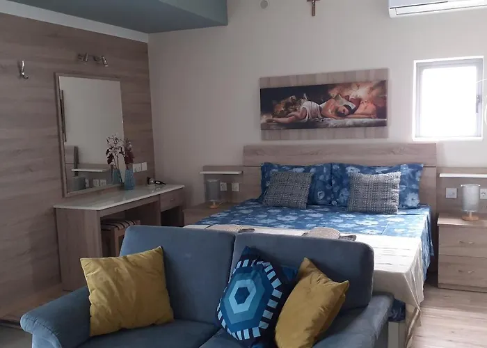 Sea View Beachfront *